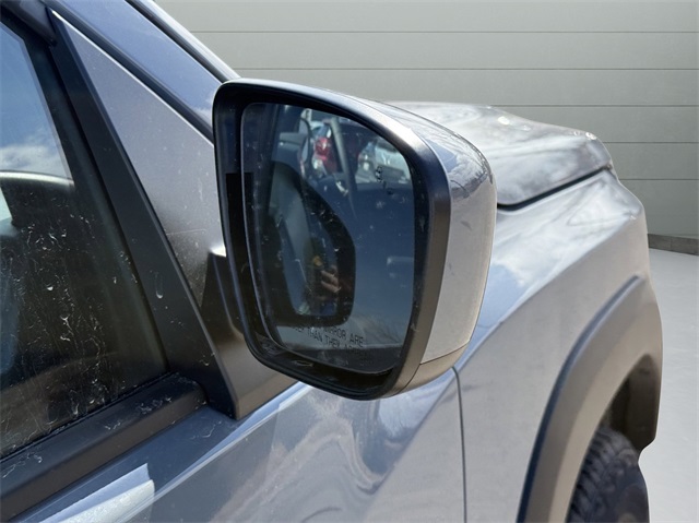 2025 Nissan Frontier PRO-4X photo 22