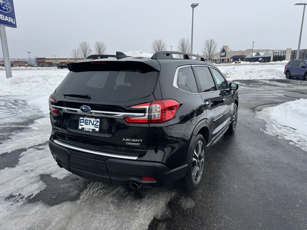 2023 Subaru Ascent Touring's photo