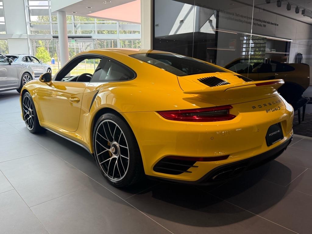 2019 Porsche 911 Turbo S photo 3