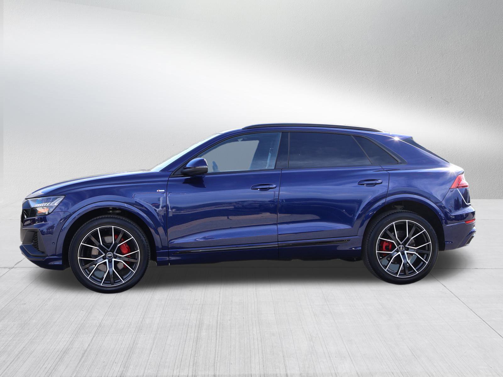 2021 Audi Q8 Prestige photo 2