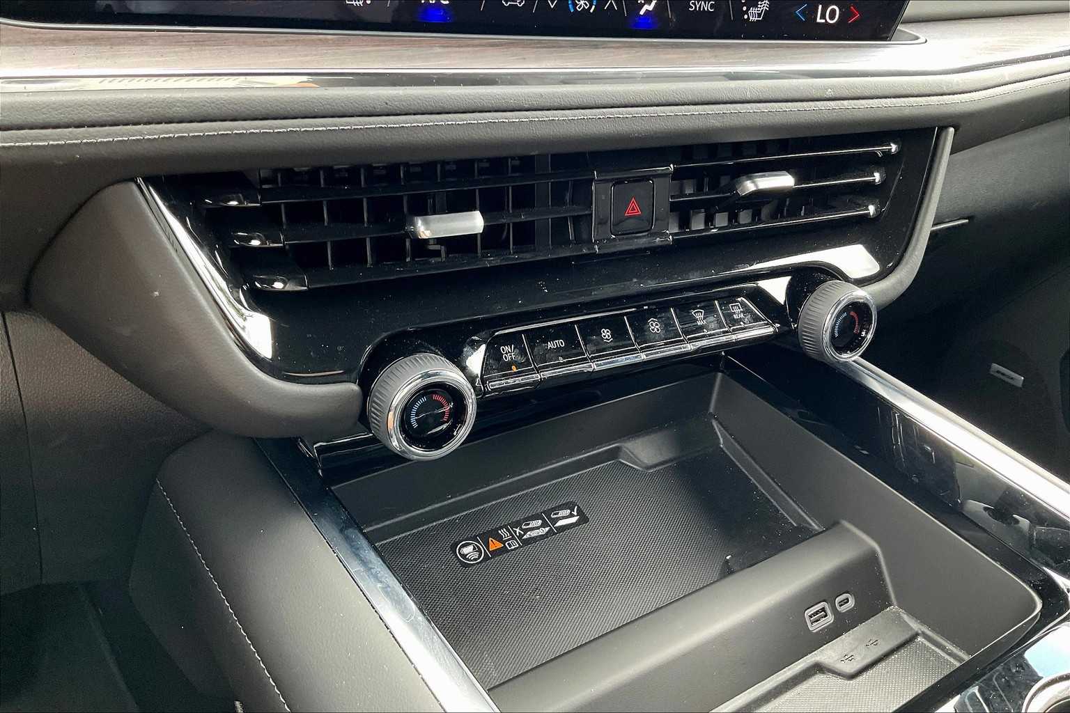 2025 Chevrolet Tahoe LT photo 31