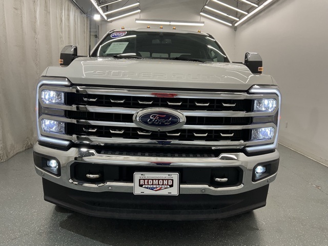 2023 Ford F-250 photo 3