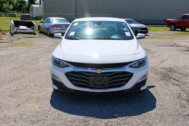 Used 2023 Summit White Chevrolet LT image 3