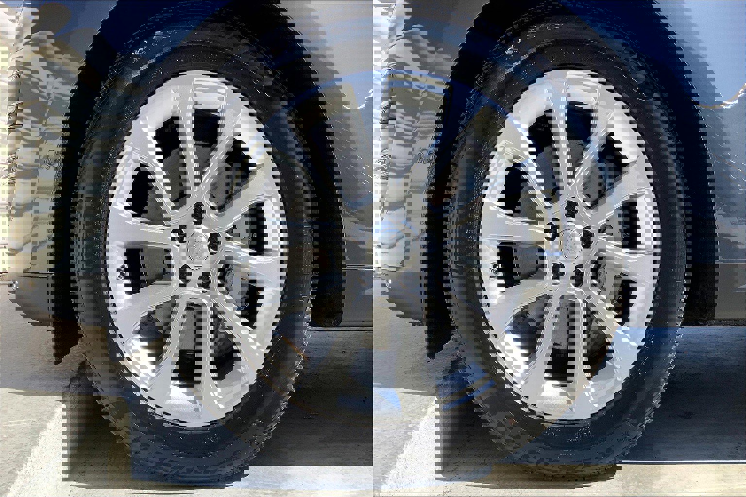 2025 Land Rover Range Rover Sport SE photo 7