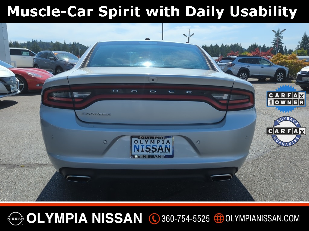 2022 Dodge Charger SXT photo 7