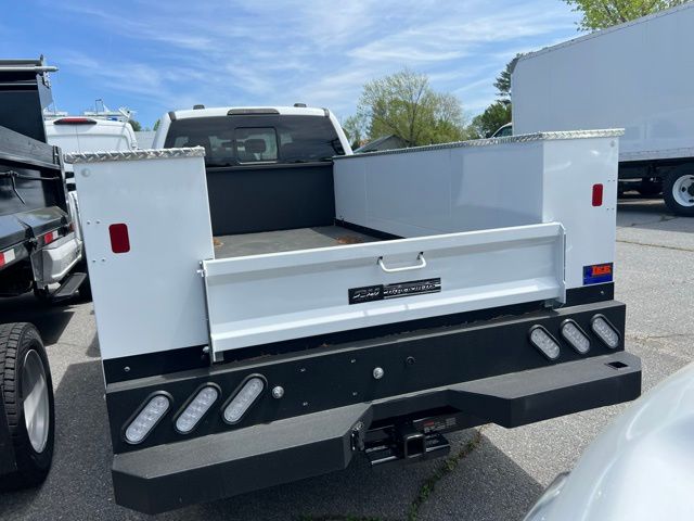 2024 Ford F-350 XL photo 3