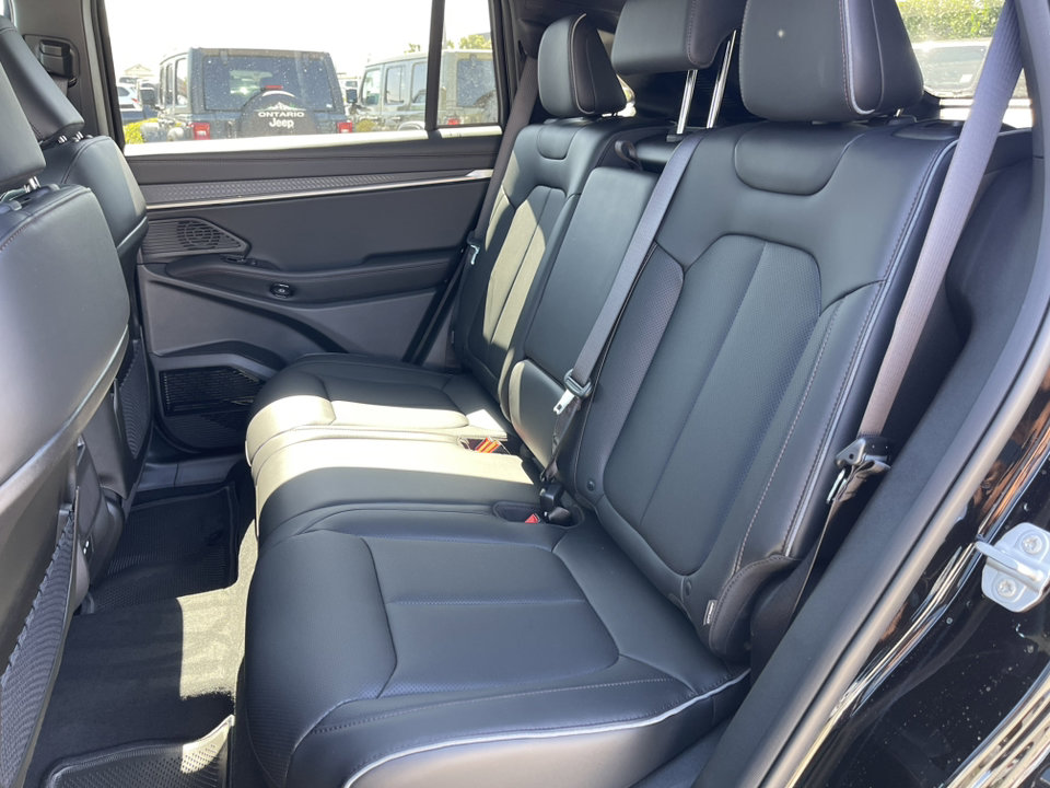 2025 Jeep Wagoneer S Limited photo 16