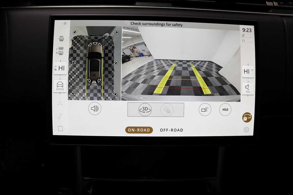 2025 Land Rover Range Rover SE photo 9