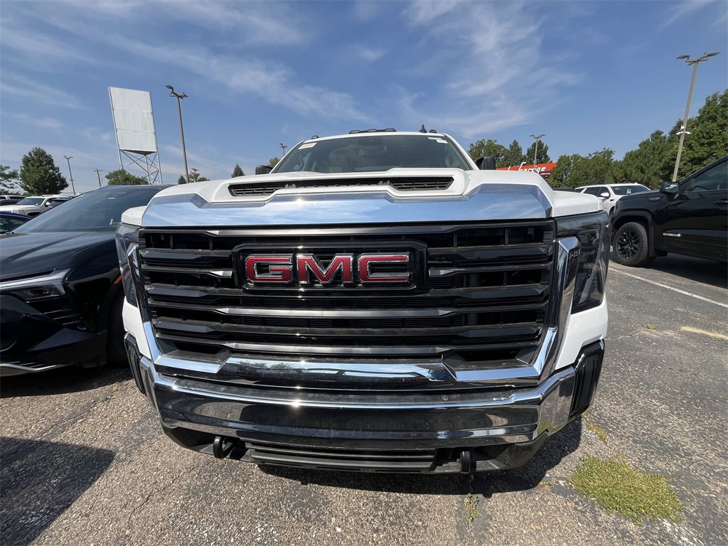 2025 Gmc Sierra 3500 HD Pro photo 2