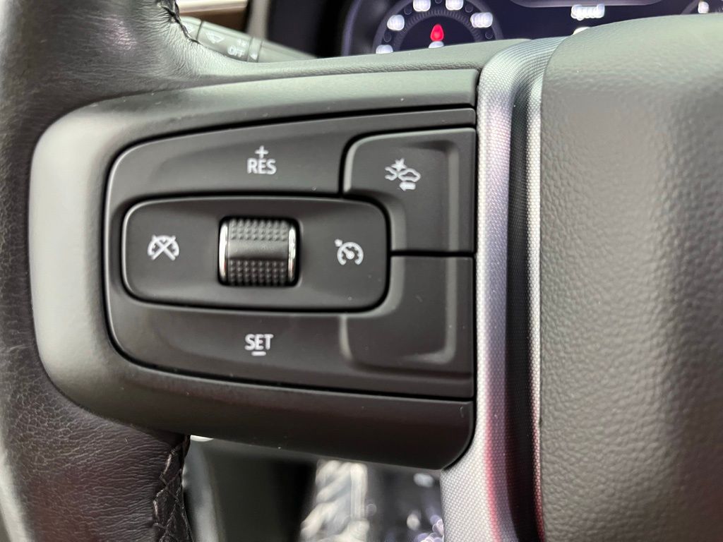 2022 Gmc Yukon SLE photo 10