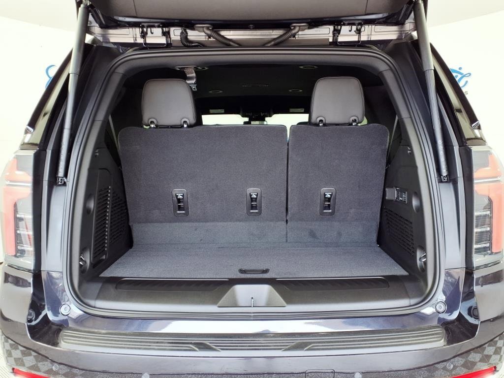 2025 Chevrolet Tahoe LT photo 19