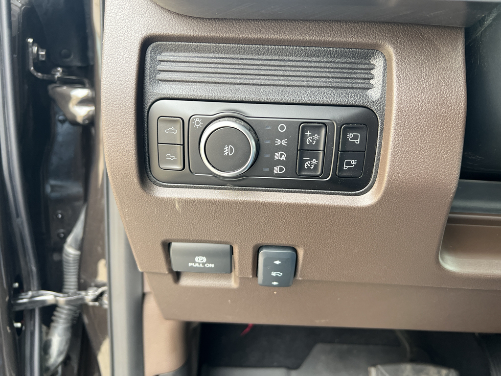 2025 Ford F-350 King Ranch photo 29