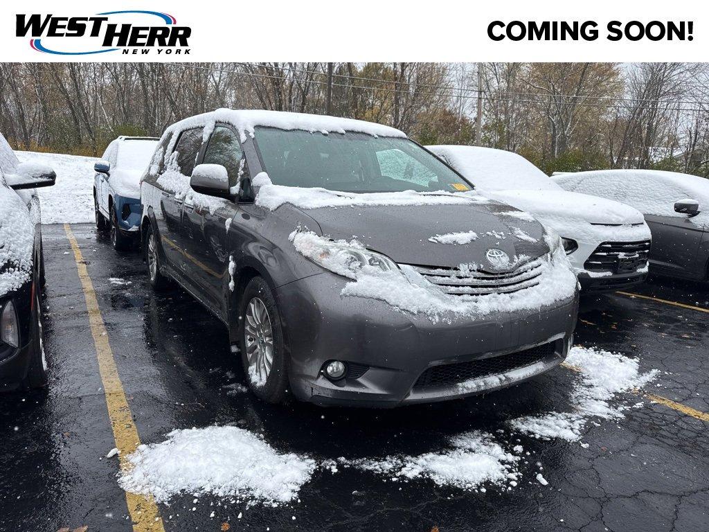 2017 Toyota Sienna XLE