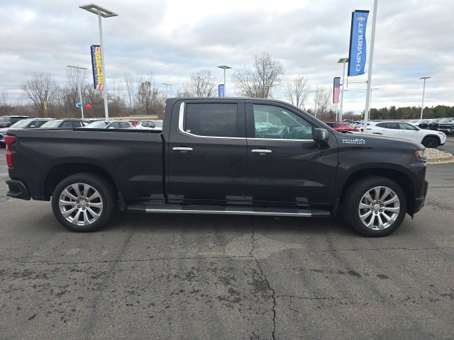 2019 Chevrolet Silverado 1500 High Country photo 2