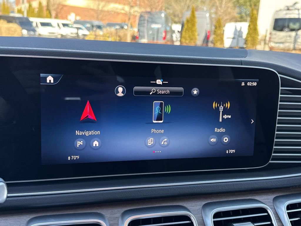 2025 Mercedes Benz GLS 450 4MATIC photo 30