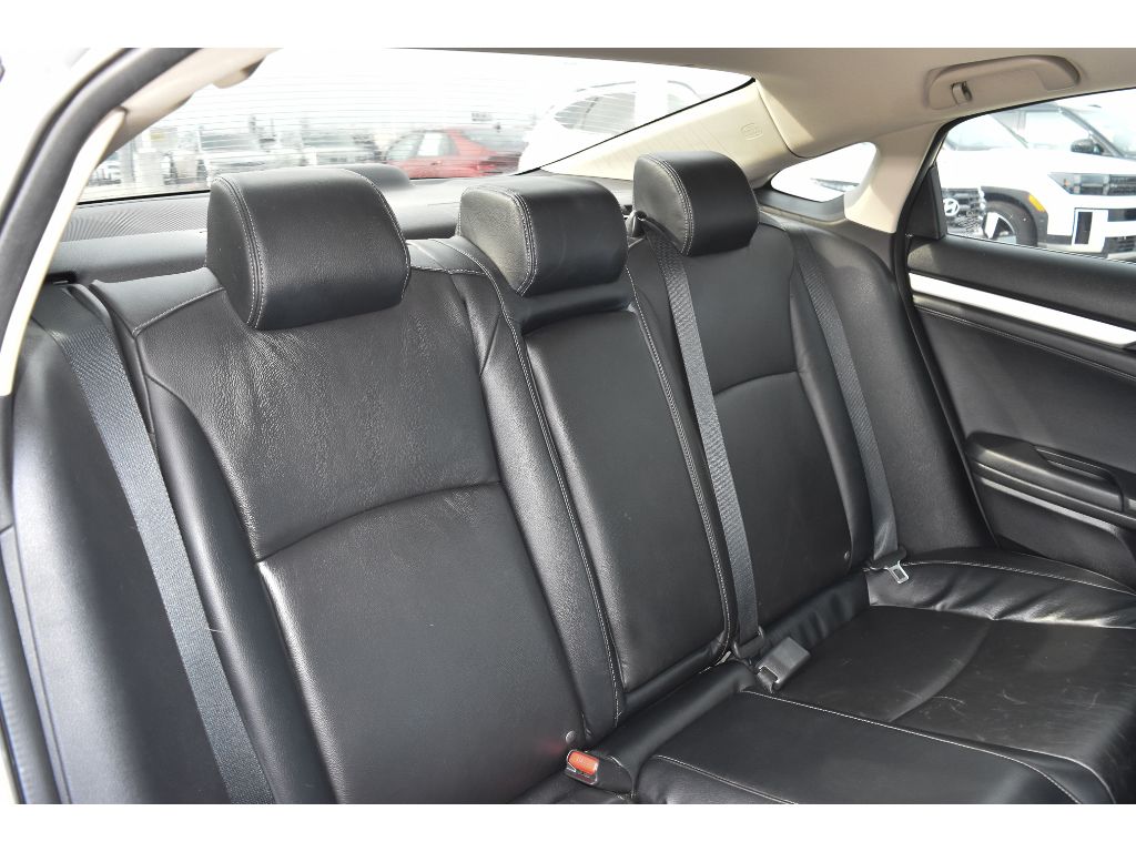 2017 Honda Civic EX-L photo 30