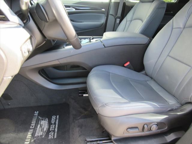 2018 Buick Enclave Essence photo 15