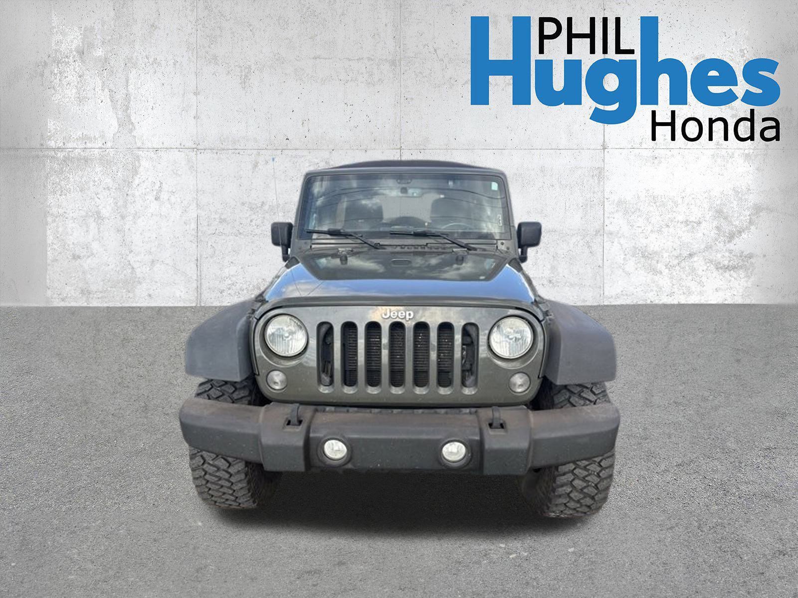 2015 Jeep Wrangler Unlimited Sport photo 2