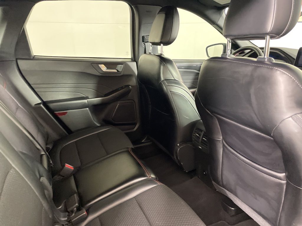2024 Ford Escape ST-Line photo 19