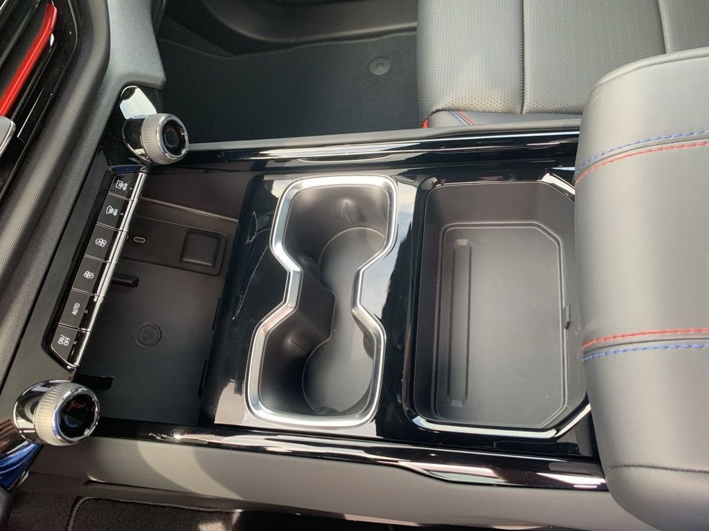 2025 Chevrolet Silverado EV RST photo 21