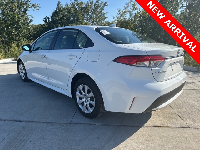 2021 Toyota Corolla LE photo 5