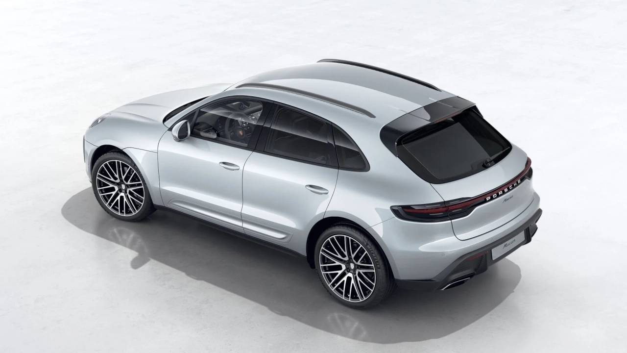 2026 Porsche Macan T photo 4