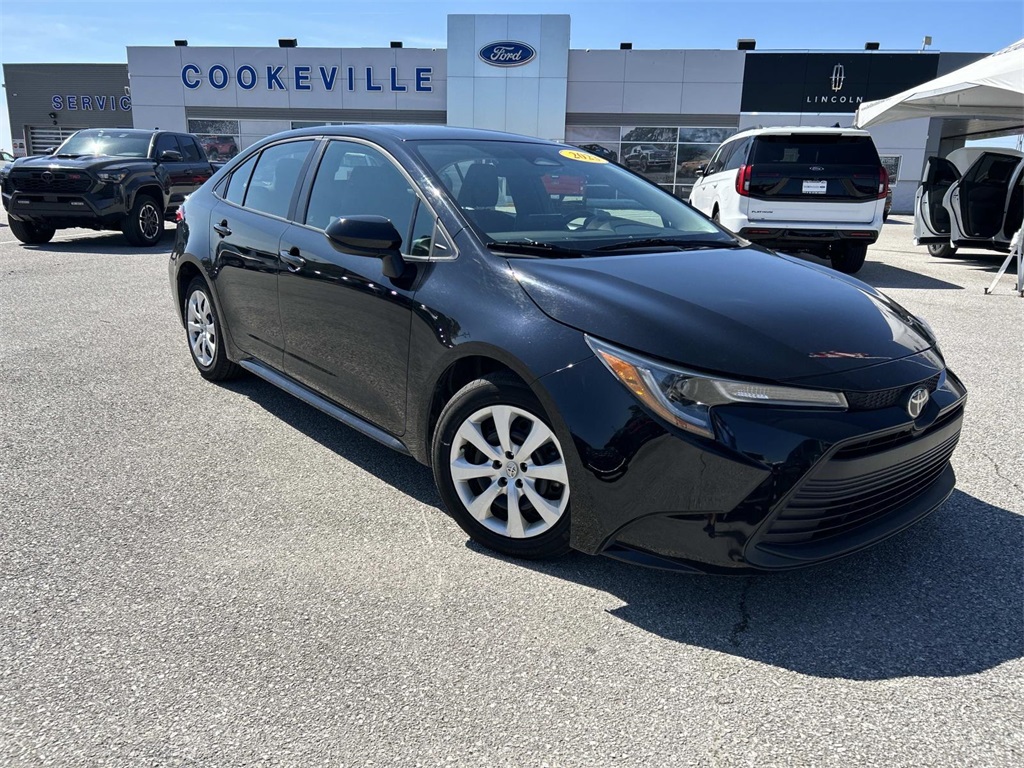 Used 2023 Toyota Corolla LE with VIN 5YFB4MDE5PP020478 for sale in Northfield, Minnesota
