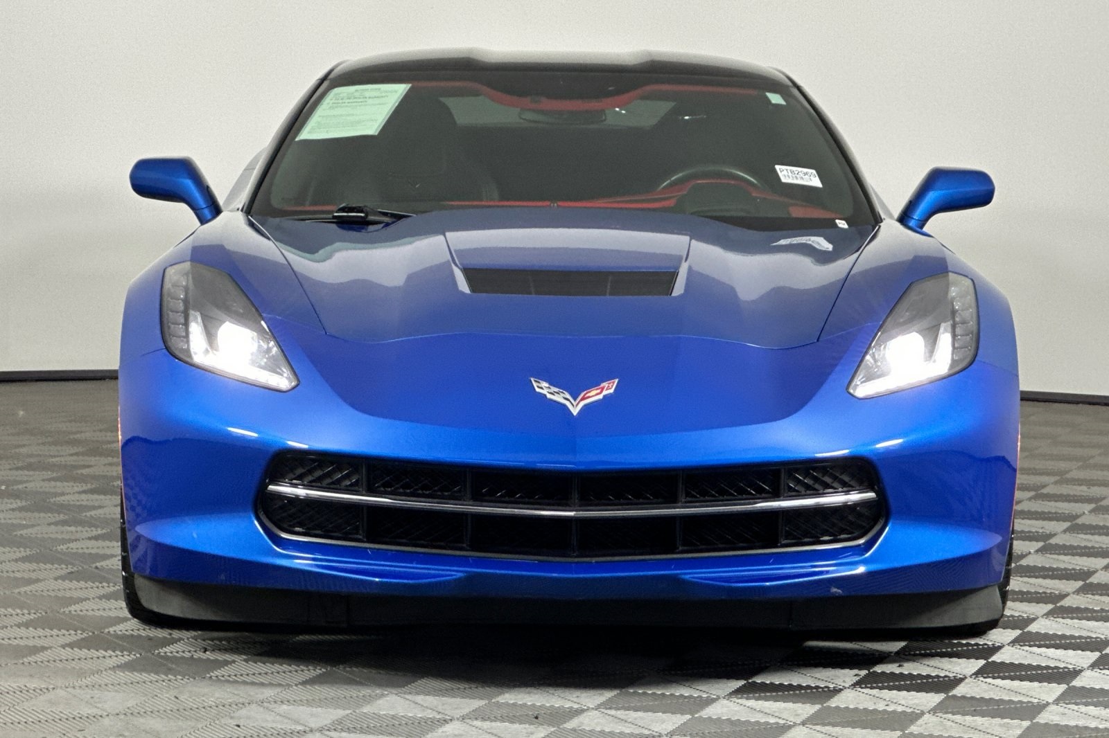 2015 Chevrolet Corvette Stingray 2LT photo 9