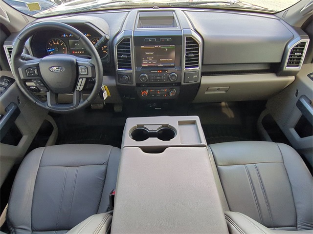 2015 Ford F-150 XLT photo 14