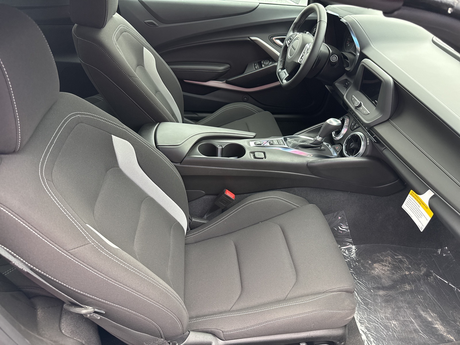 2024 Chevrolet Camaro 1LT photo 20