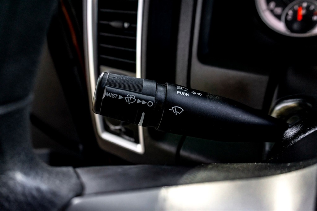 2022 Ram 1500 Classic Warlock photo 18