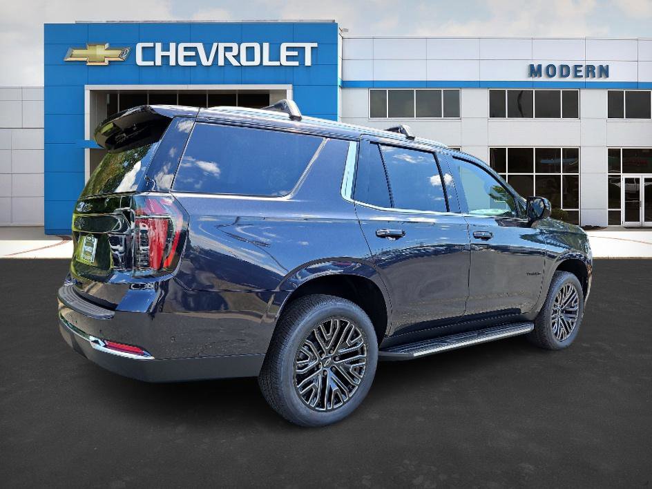 2025 Chevrolet Tahoe LS photo 2