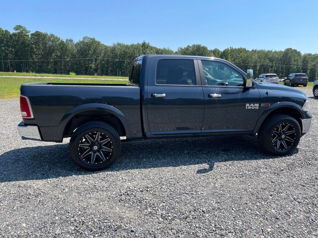 2018 Ram 1500 Laramie photo 5
