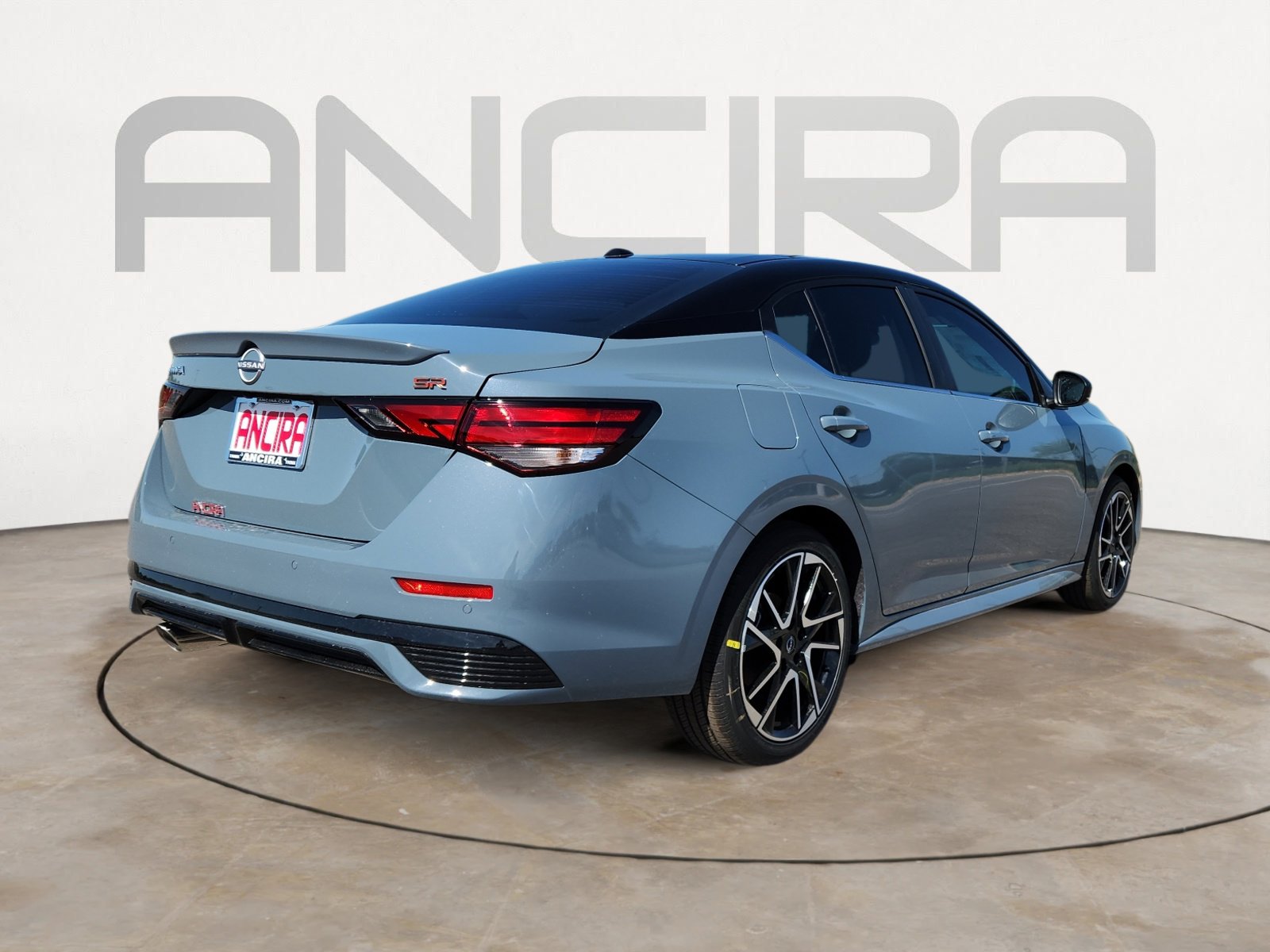2025 Nissan Sentra SR photo 9
