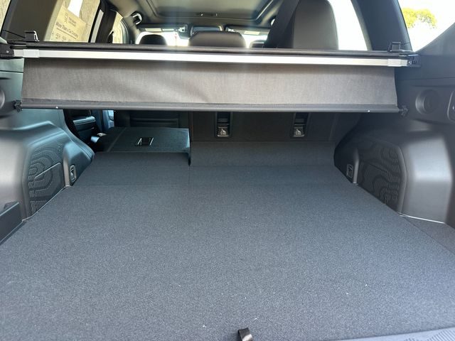 2025 Subaru Forester Touring photo 17