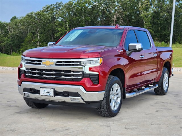 2026 Chevrolet Silverado 1500 LTZ photo 2