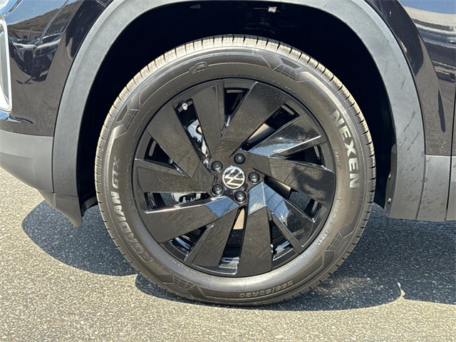2026 Volkswagen Atlas SE Technology photo 8