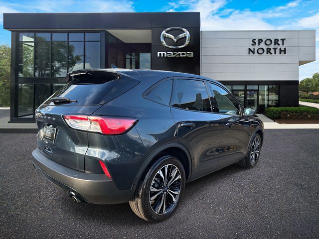 2022 Ford Escape SE photo 3