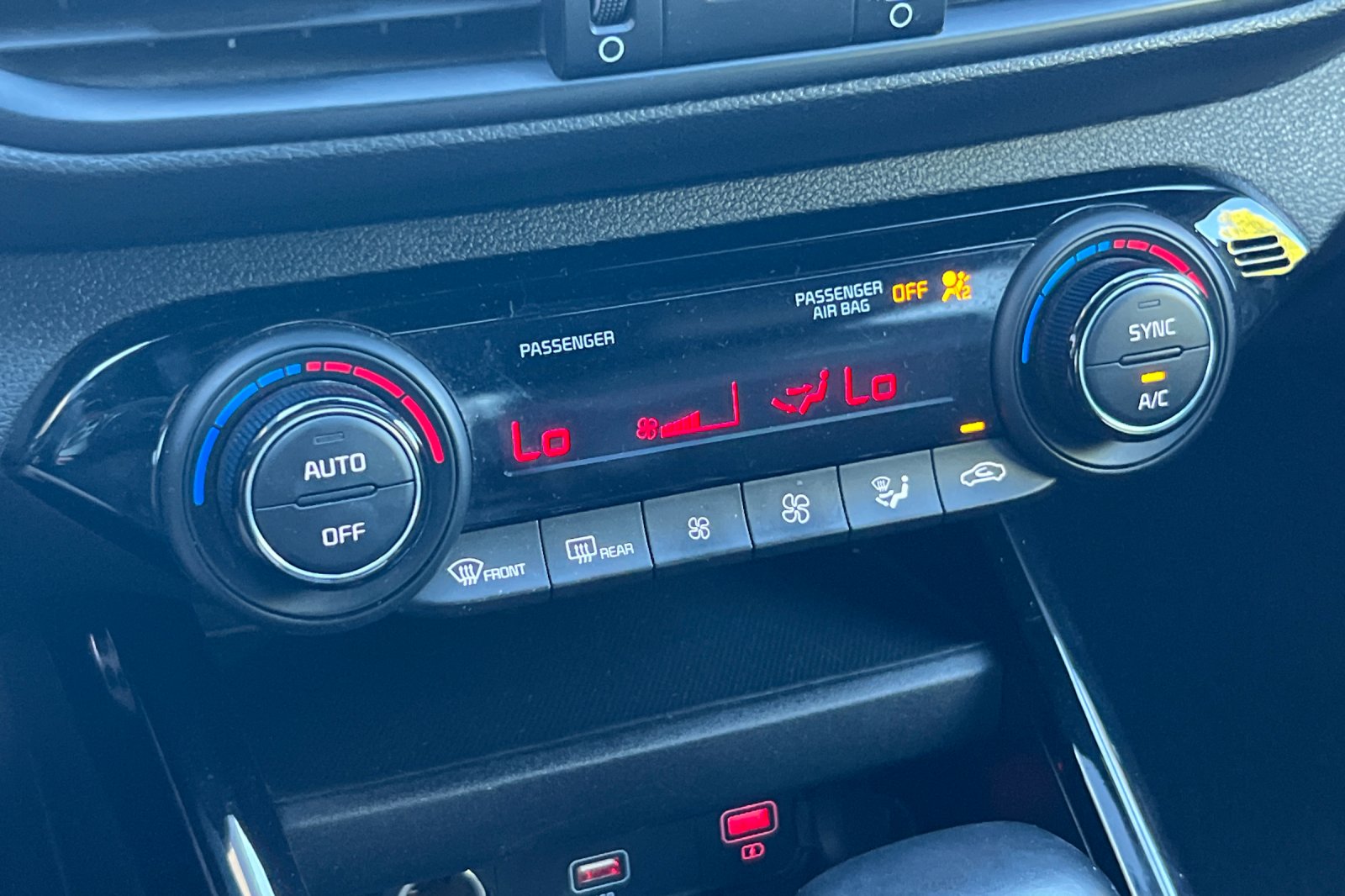 2023 Kia Forte GT-Line photo 16