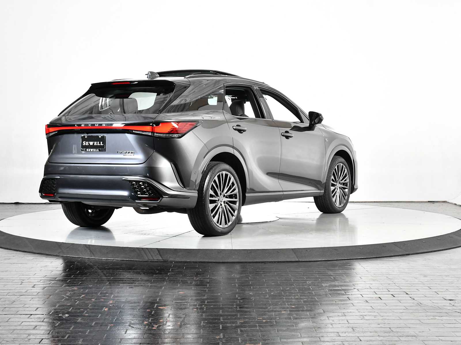 2024 Lexus RX F SPORT Performance photo 3