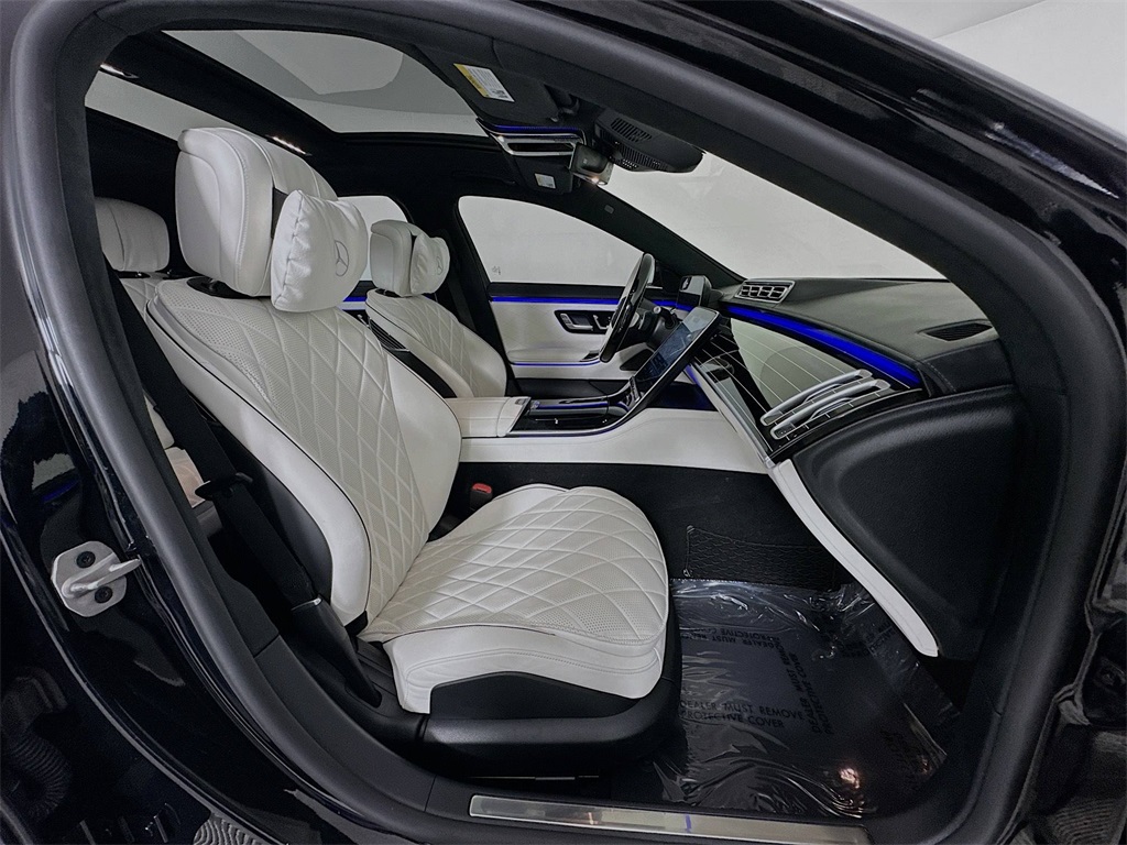 2024 Mercedes Benz S 580e 4MATIC photo 27