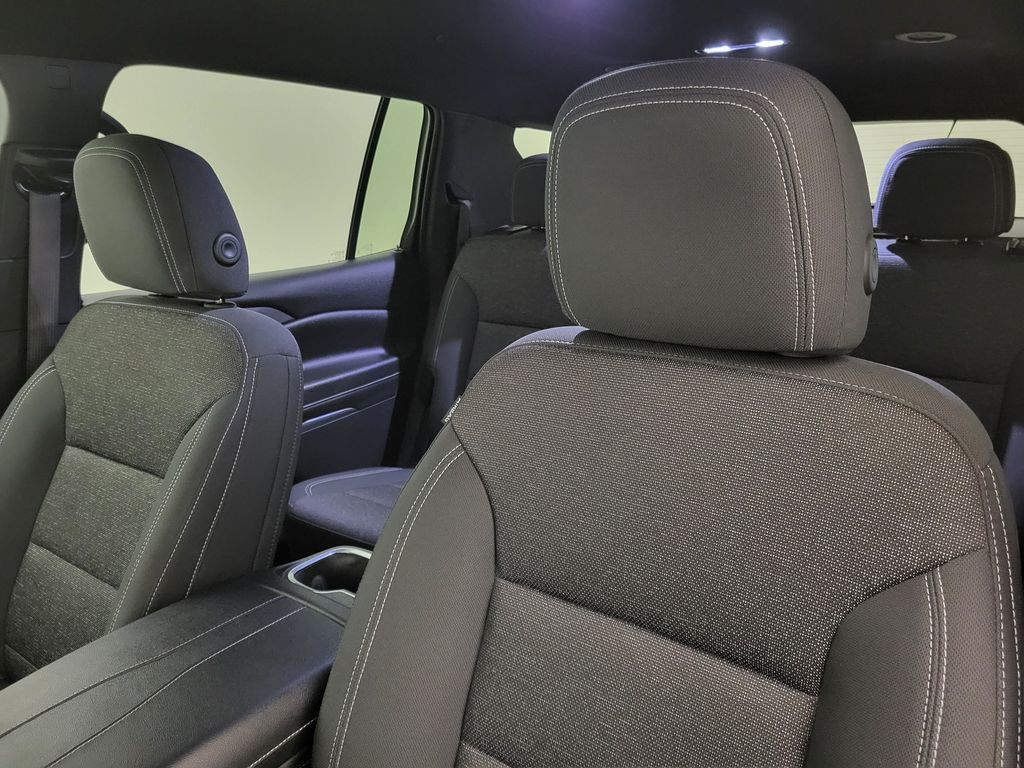 2025 Chevrolet Traverse photo 24