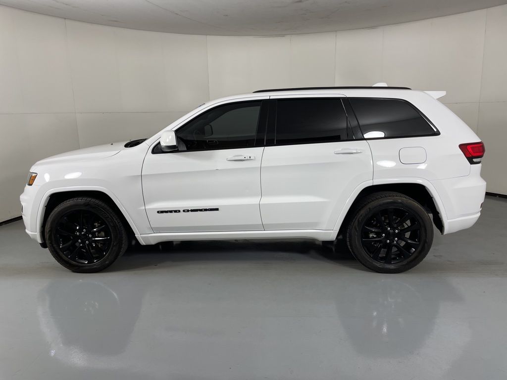2020 Jeep Grand Cherokee Altitude photo 6