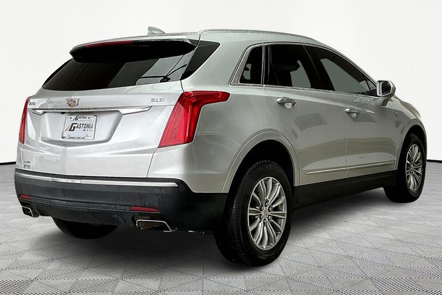 2017 Cadillac XT5 Luxury photo 3