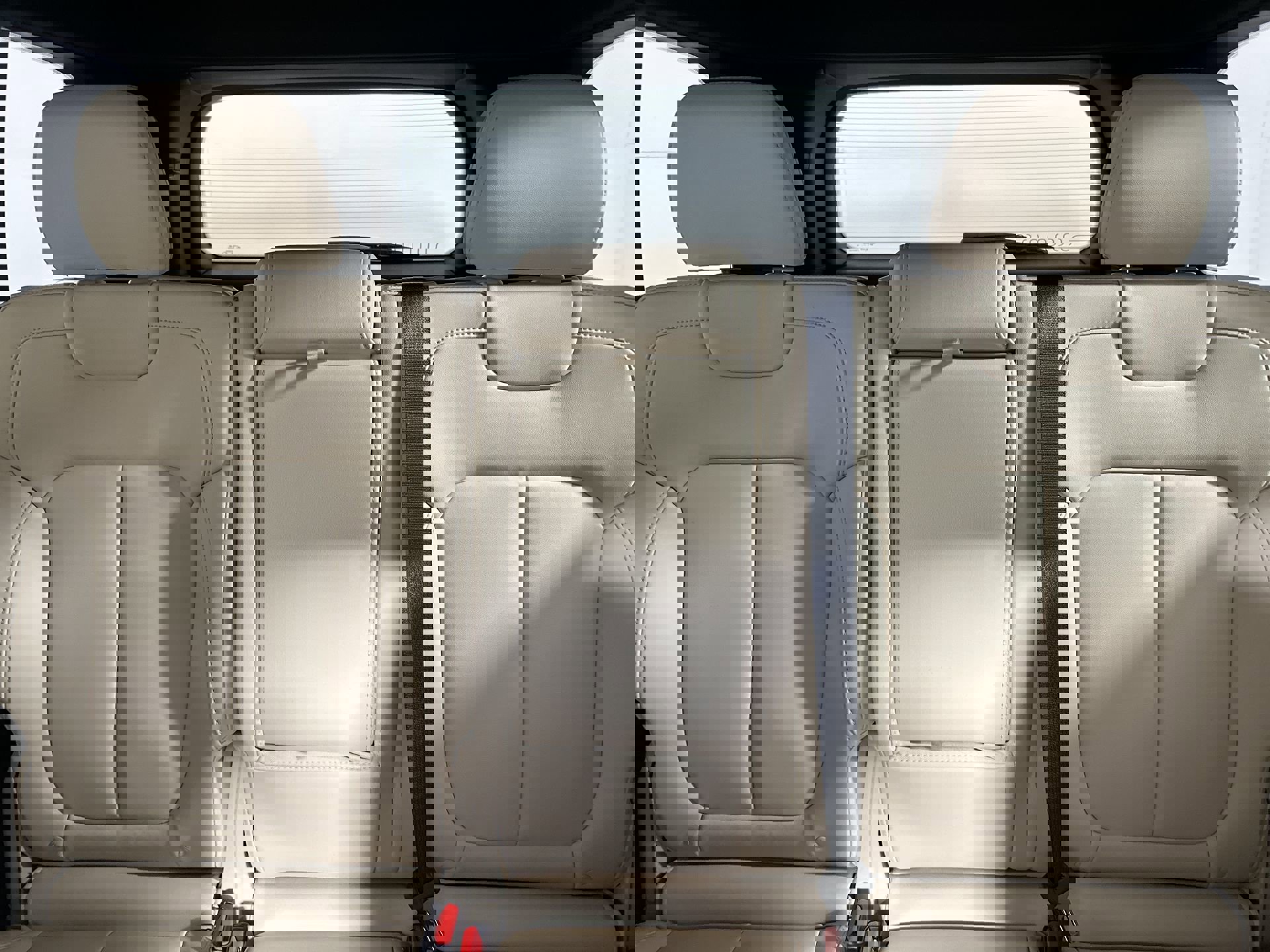 2025 Jeep Grand Cherokee Limited photo 23