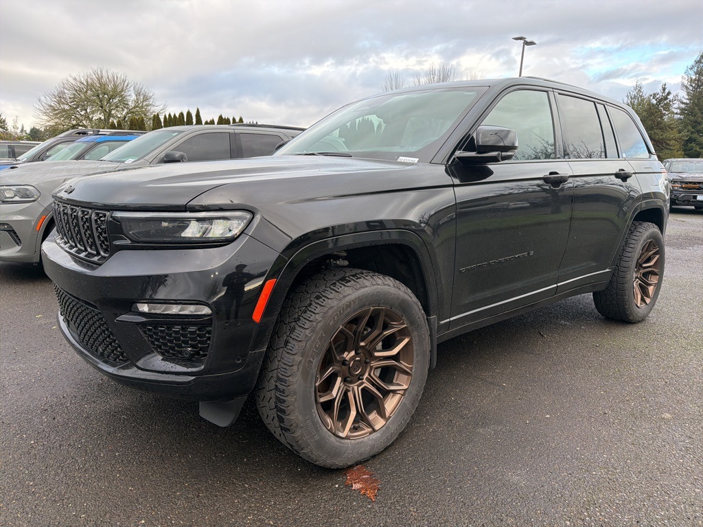 2024 Jeep Grand Cherokee Summit Reserve's photo