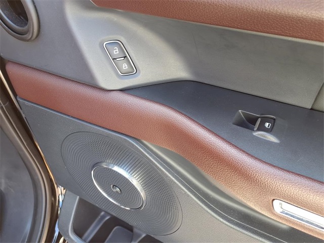 2022 Ford Expedition Limited photo 25