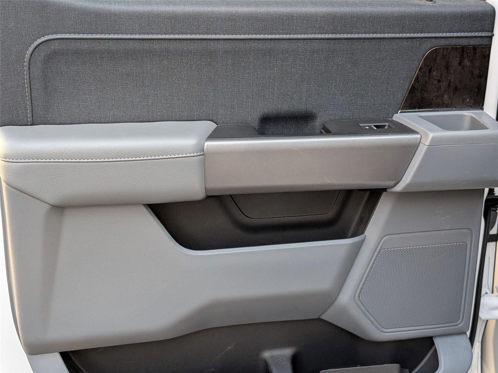 2022 Ford F-150 Lariat photo 23