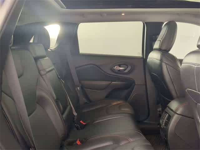 2019 Jeep Cherokee Trailhawk photo 10