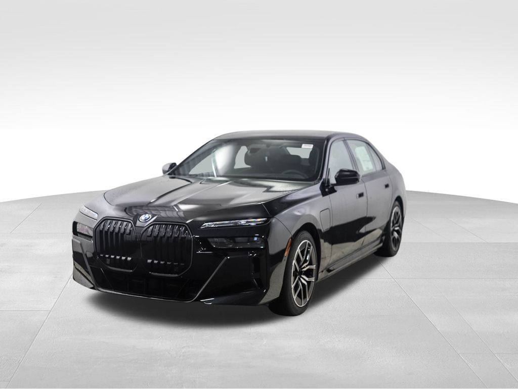 2026 BMW 7 Series 750e's photo